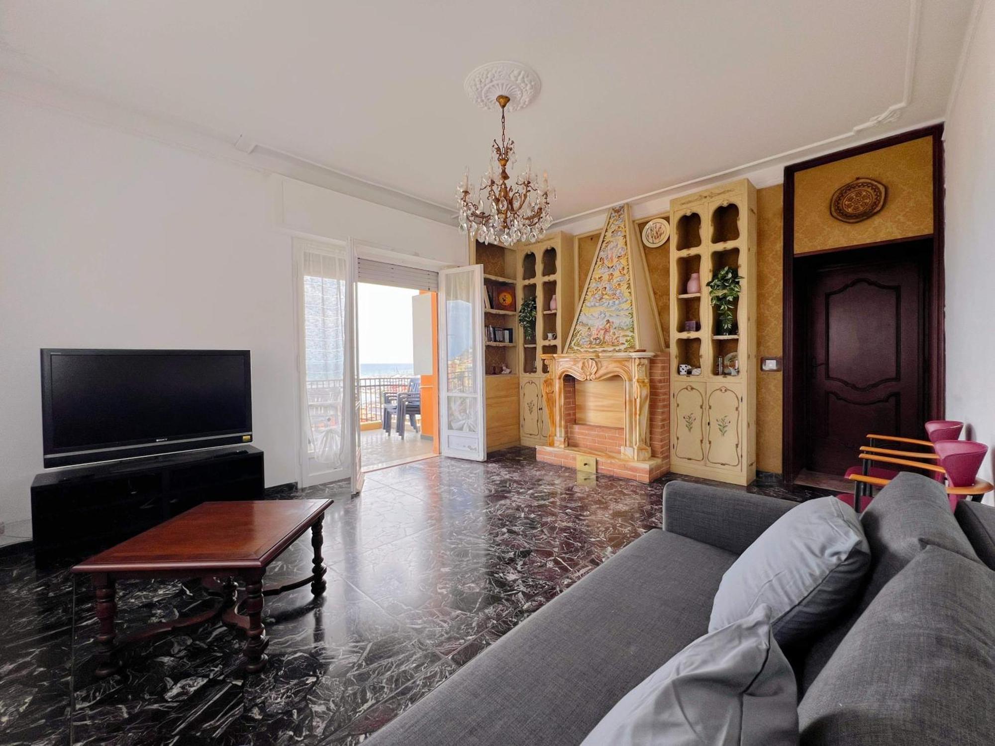Ampio Appartamento Con Vista Varazze Kültér fotó